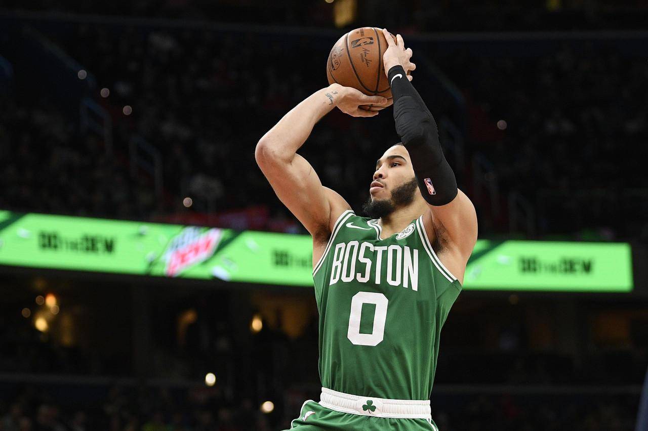 波士顿凯尔特人今夜单刀错失，志在NBA常规赛名次提升，球迷炸锅，医务组通报恢复的简单介绍-九游官网